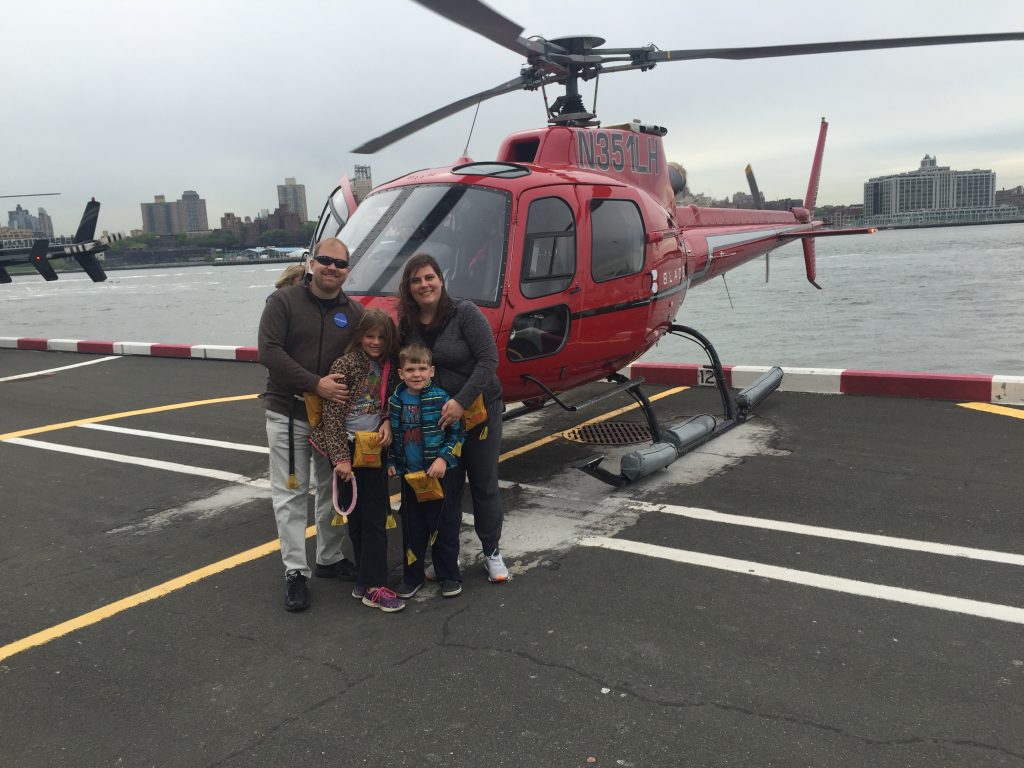 Family in front of the Helicopter